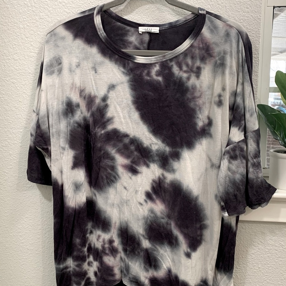 VICI COLLECTION tie dye cotton jersey top 😍